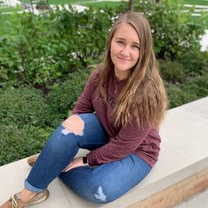 Meet your Posher, Lauren